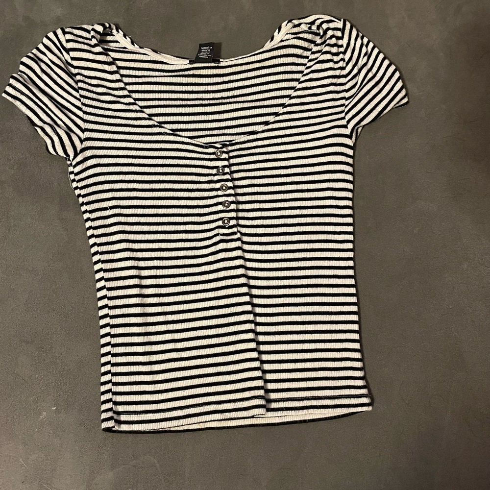 striped t shirt